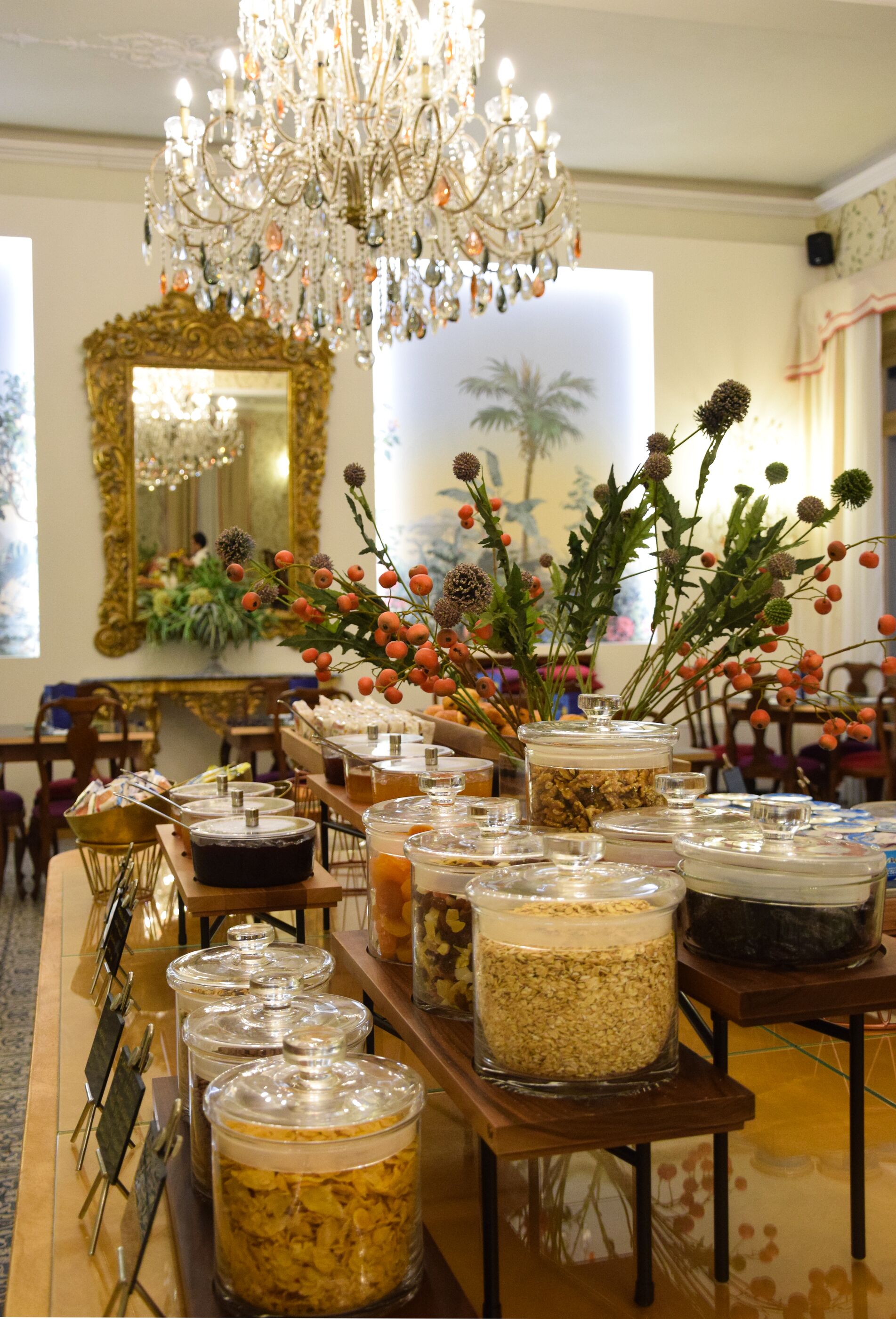 daily full breakfast (eur 23 per person)