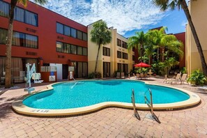 Unclassified image, 4 of 40, button - Red Roof Inn St Petersburg - Clearwater/Airport (Clearwater)