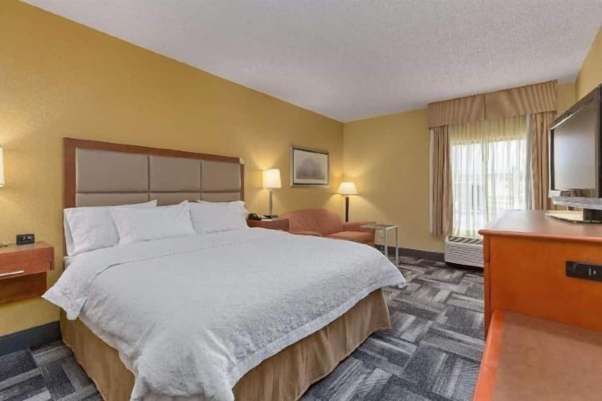 Iron/ironing board, free cots/infant beds, Internet, bed sheets