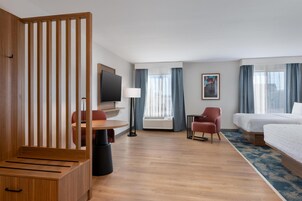 Tabla de planchar con plancha, cunas gratuitas y acceso a internet