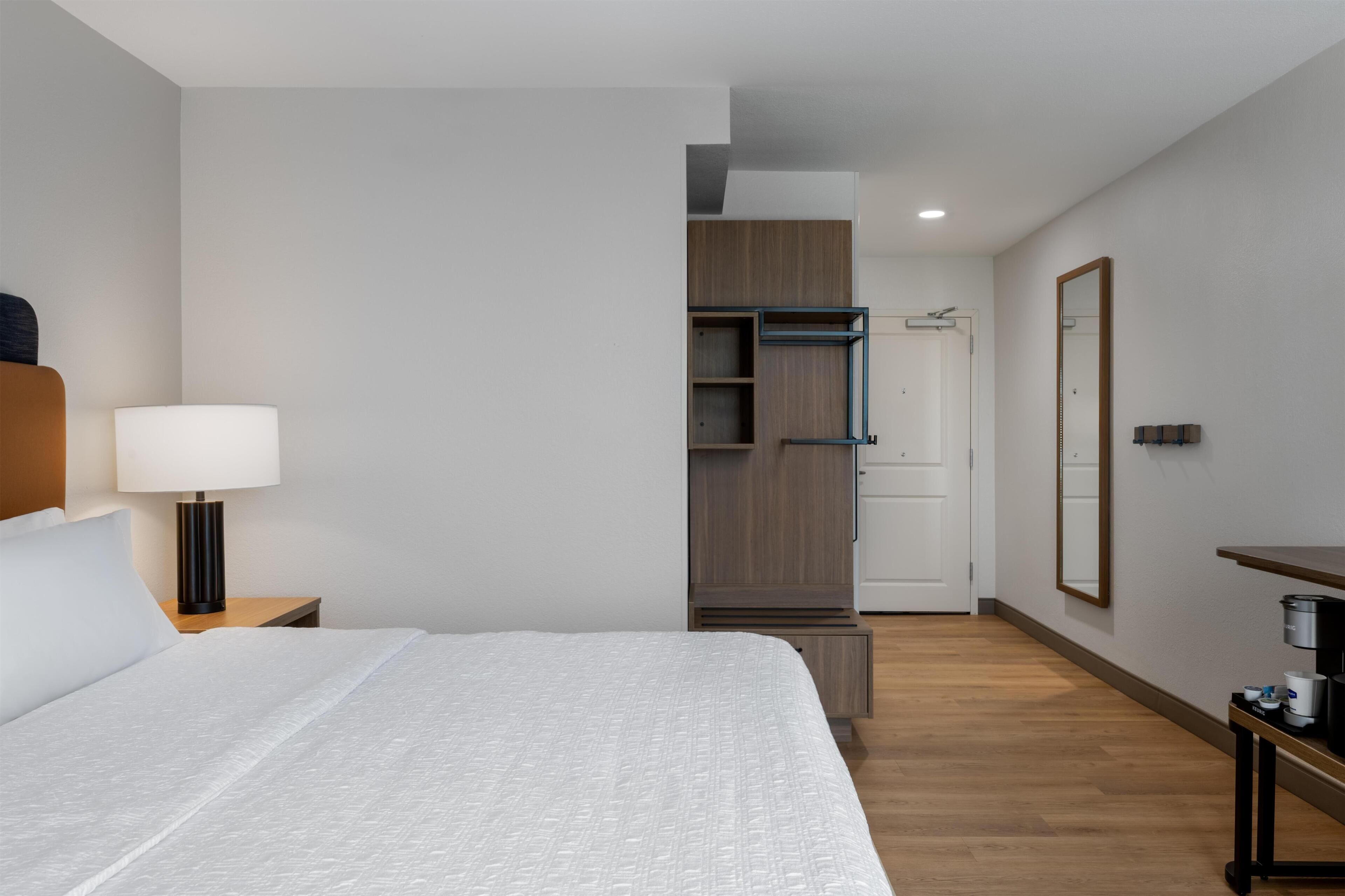 熨斗/熨衣板、免费婴儿床、高速上网、床单