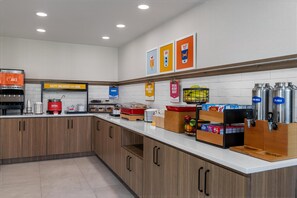 包含每日自助早餐