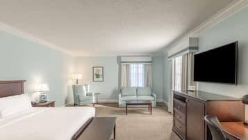 Room, 1 King Bed, Corner | Egyptian cotton sheets, premium bedding, down comforters, pillowtop beds