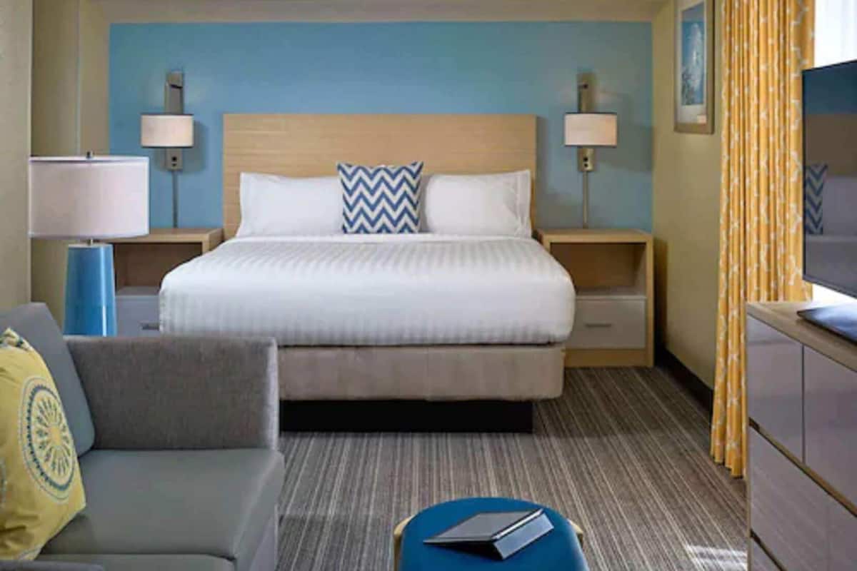 Egyptian cotton sheets, premium bedding, pillow-top beds