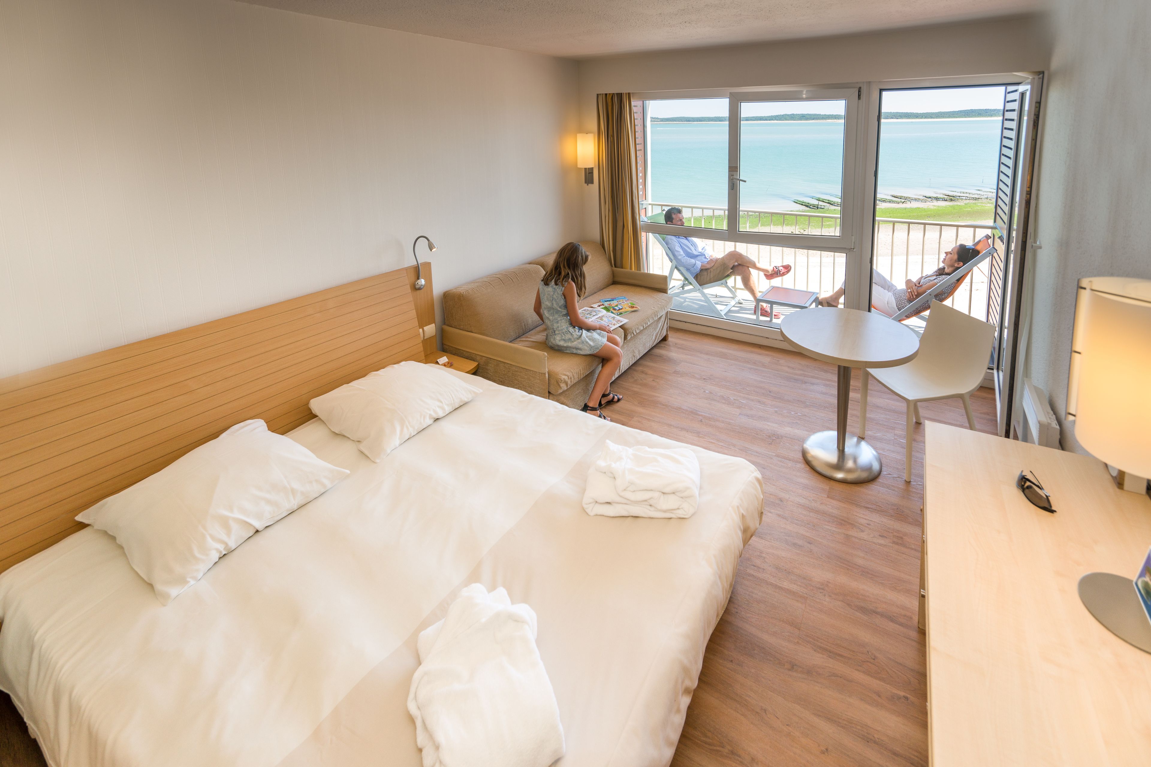 executive room, 1 double bed, balcony, sea view | premium bedding, minibar, in-room safe, desk