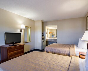 Standard Room, 2 Double Beds, Non Smoking | Room amenity