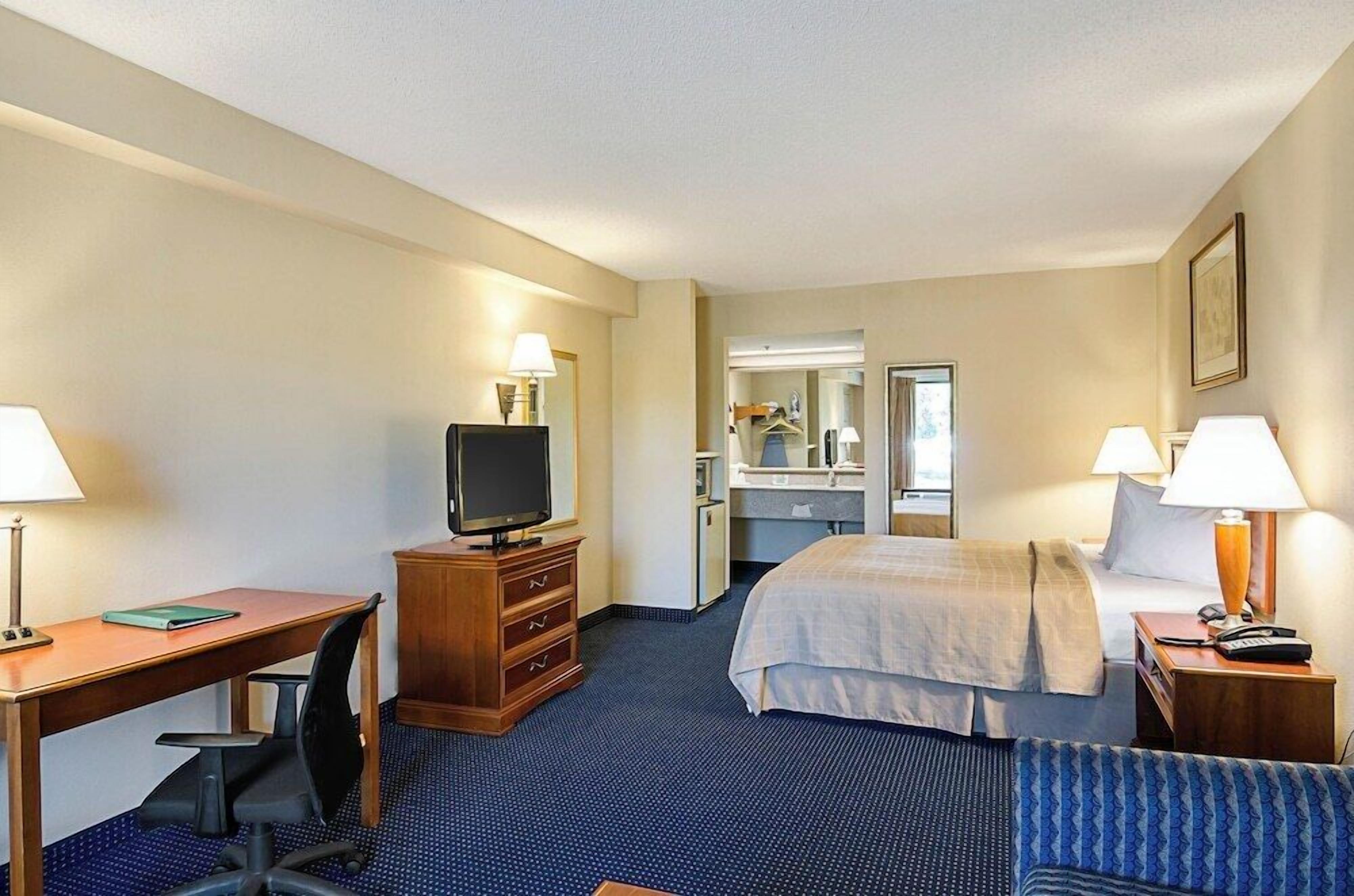 Soundproofing, iron/ironing board, free cots/infant beds, free WiFi