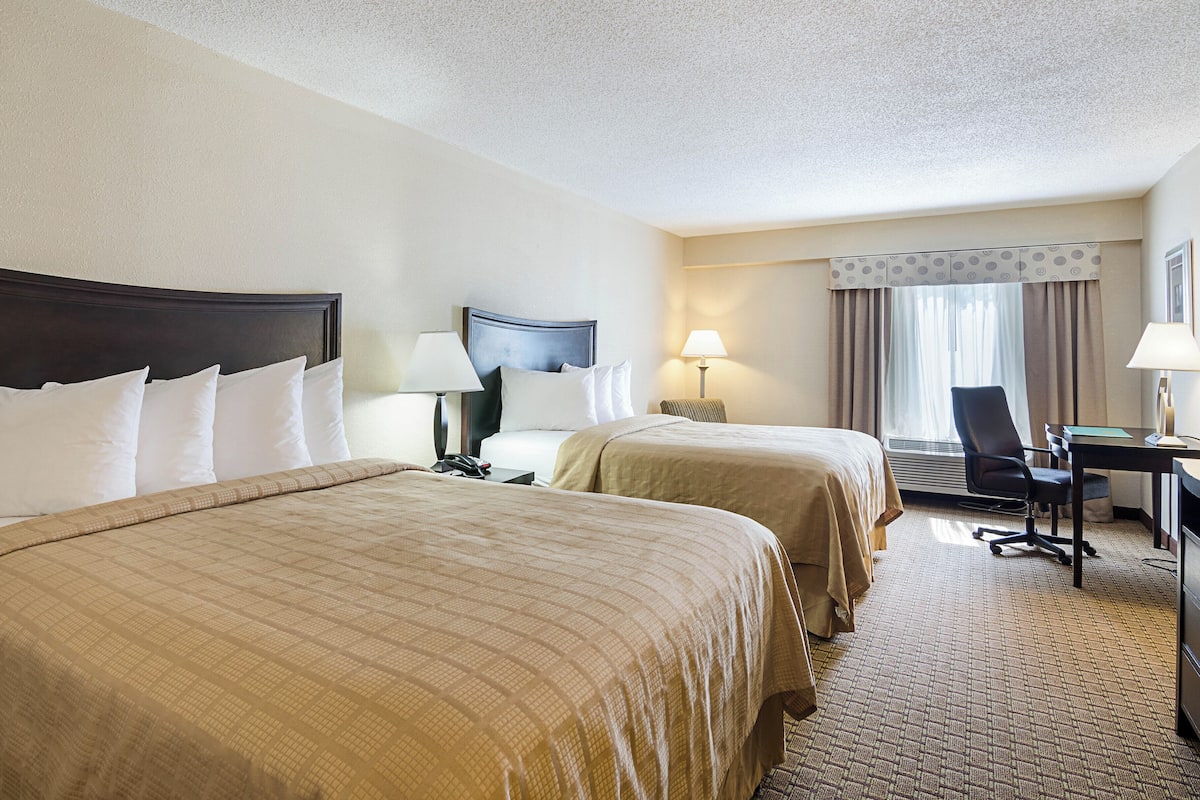 Soundproofing, iron/ironing board, free cribs/infant beds, free WiFi