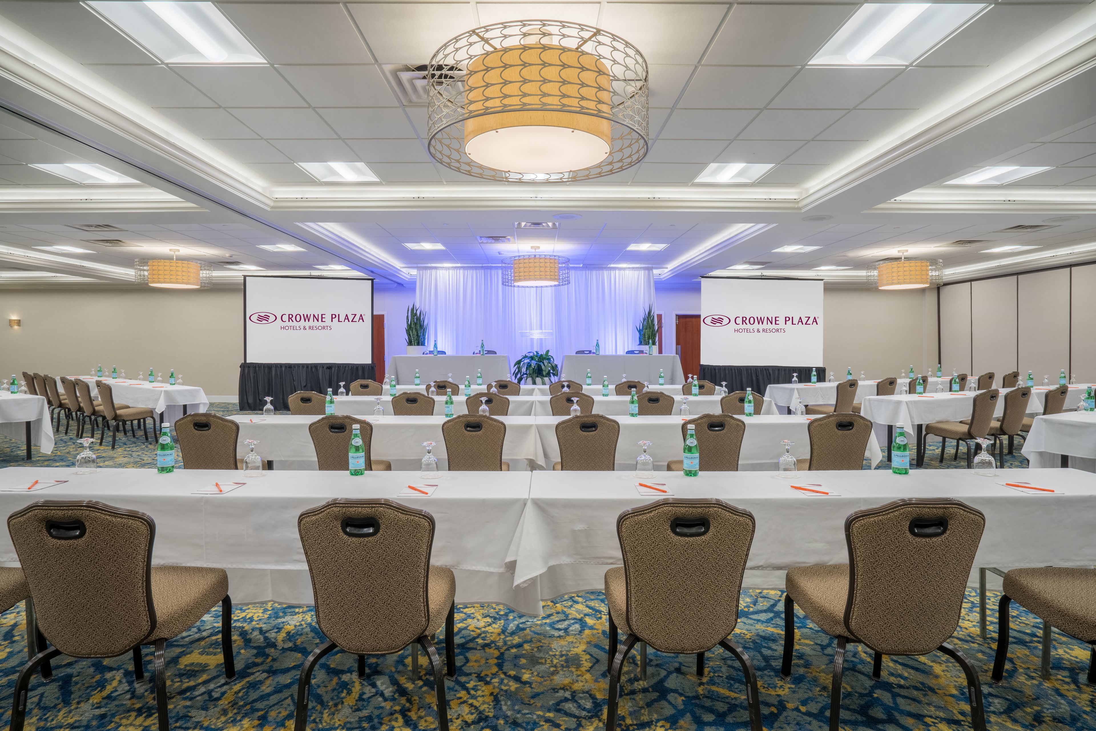 Photo - Crowne Plaza Hotel and Suites Pittsburgh South by IHG