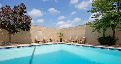 Crowne Plaza Suites Pittsburgh South by IHG