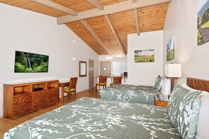 Studio, Kitchenette | 1 bedroom, desk, free WiFi, bed sheets