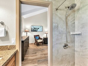 Bathroom - Castle Waimea Country Lodge (Kamuela)