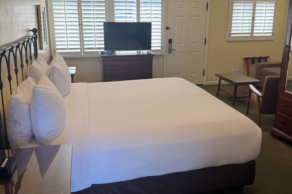Room, 1 King Bed with Sofa bed, Patio | Iron/ironing board, WiFi (free), alarm clocks, bed sheets