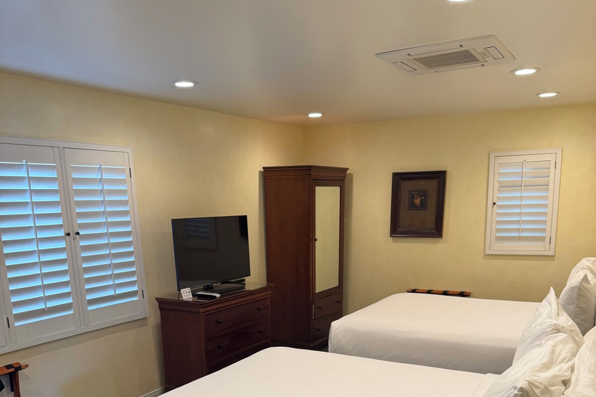 Iron/ironing board, WiFi (free), alarm clocks, bed sheets
