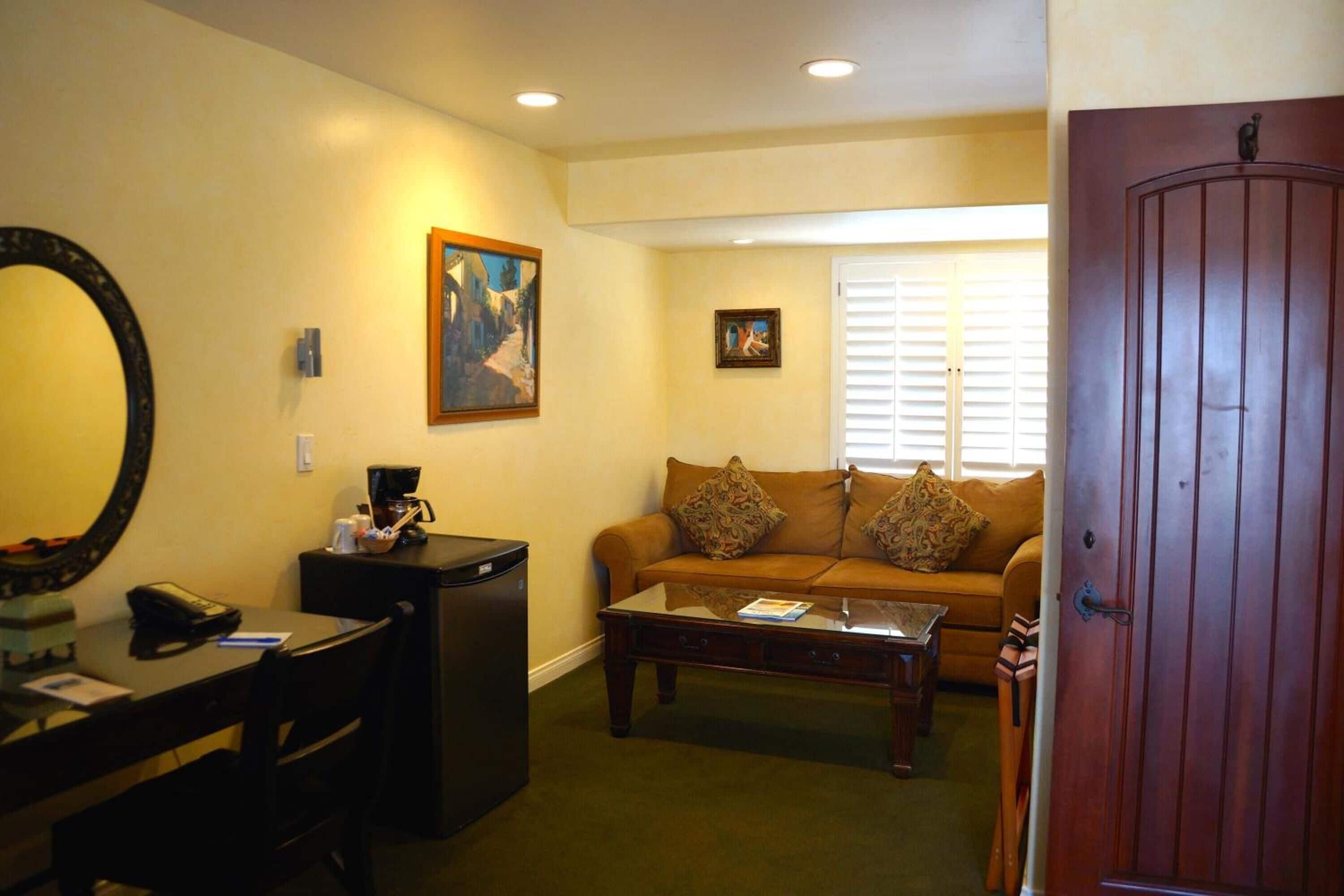 27-inch flat-screen tv with cable channels, tv