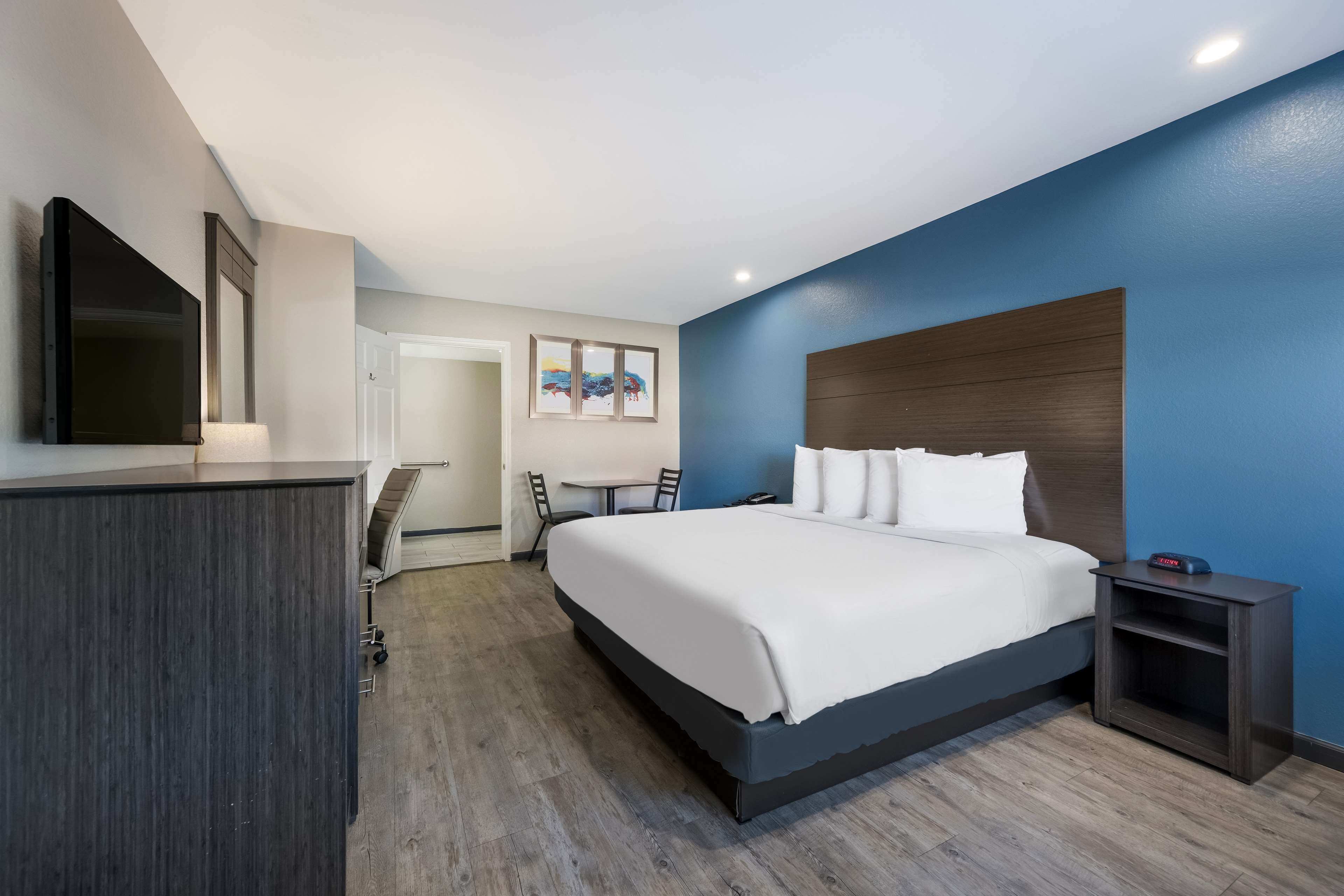 Photo - SureStay Hotel by Best Western Spring North Houston