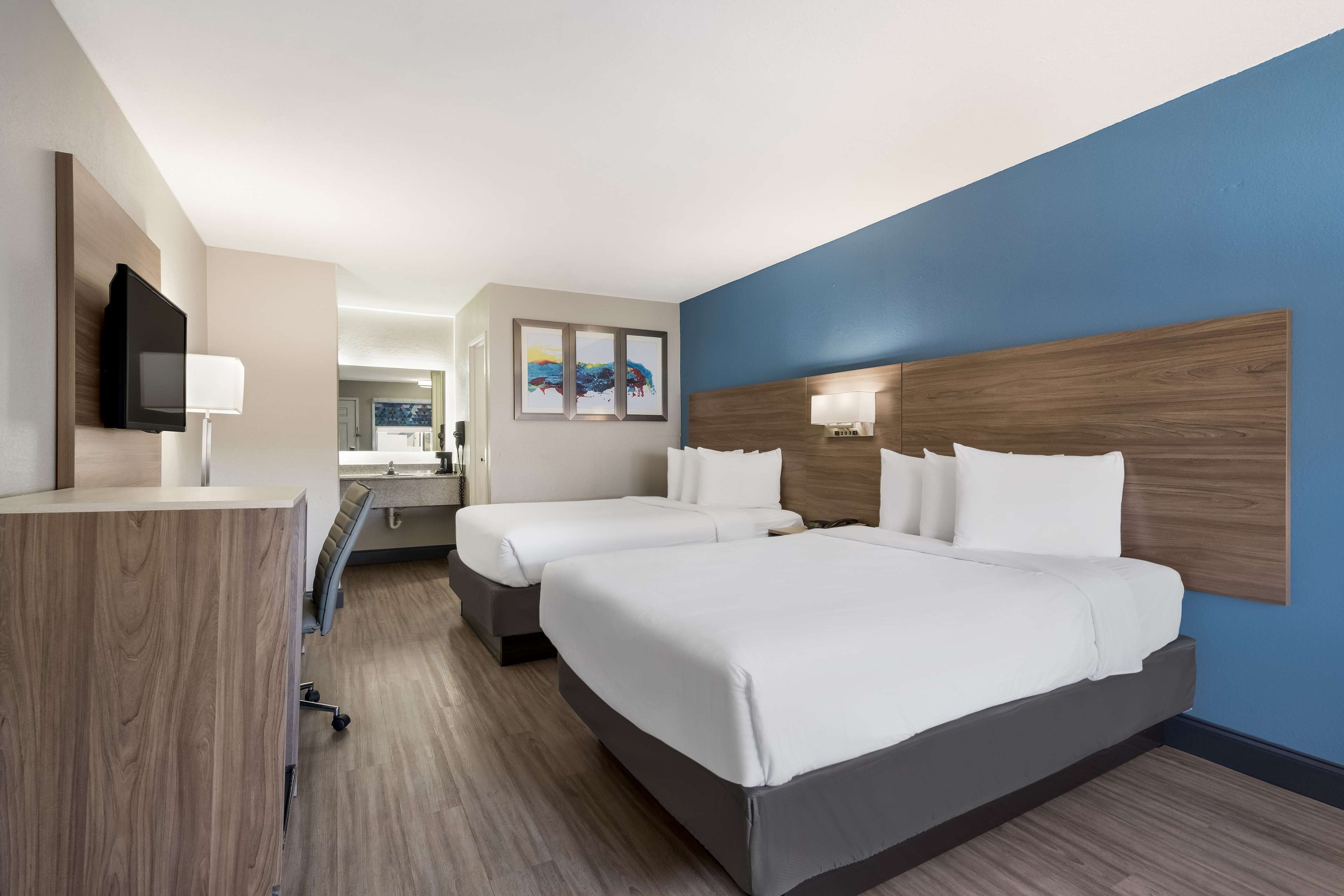 Photo - SureStay Hotel by Best Western Spring North Houston