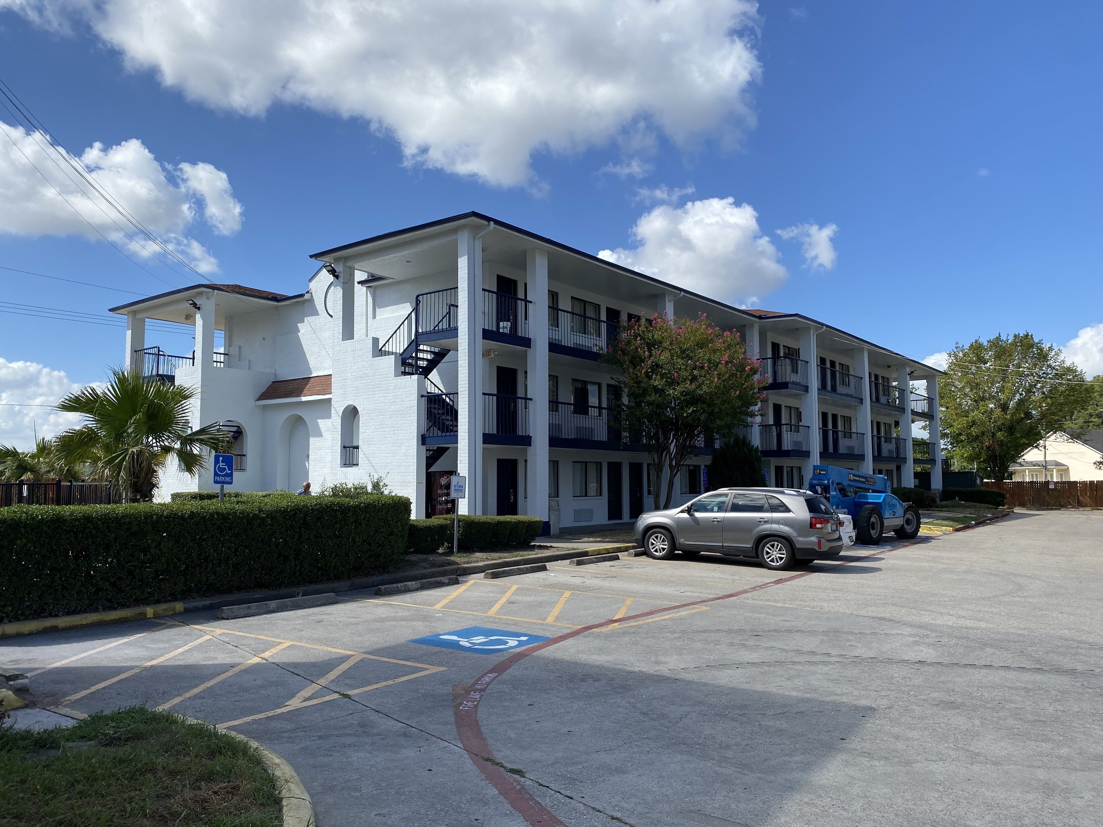 Photo - SureStay Hotel by Best Western Spring North Houston