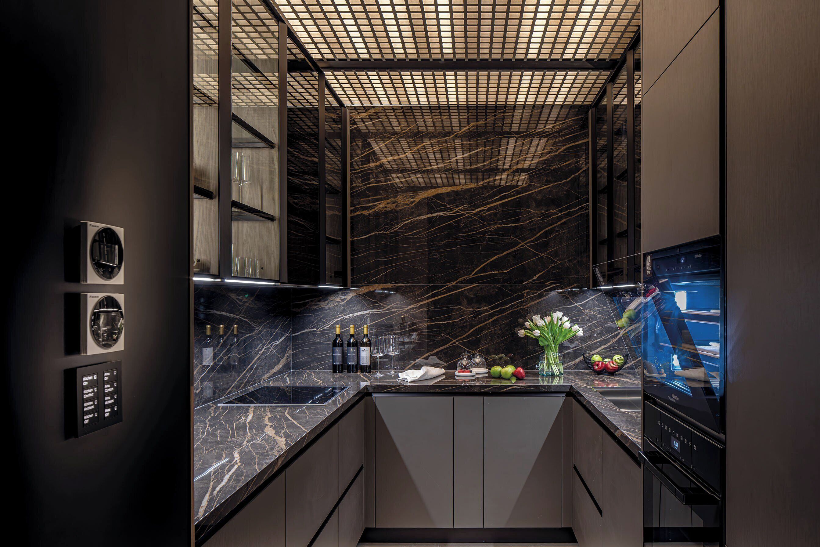 1 bedroom, egyptian cotton sheets, premium bedding, select comfort beds