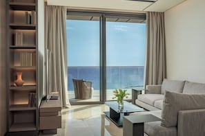 Minibar, in-room safe, desk, soundproofing