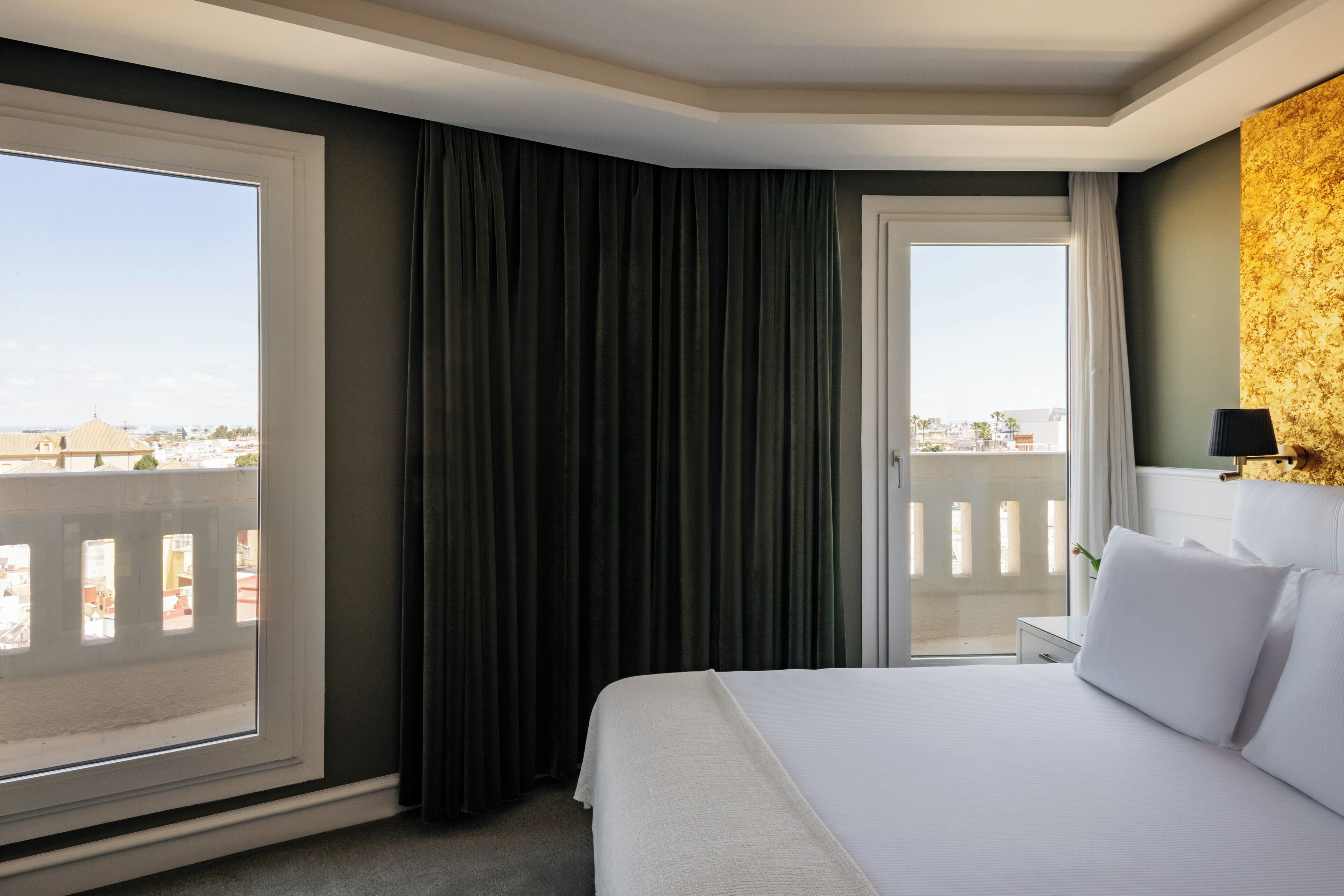 Literie de qualité supérieure, couette en duvet d'oie, minibar