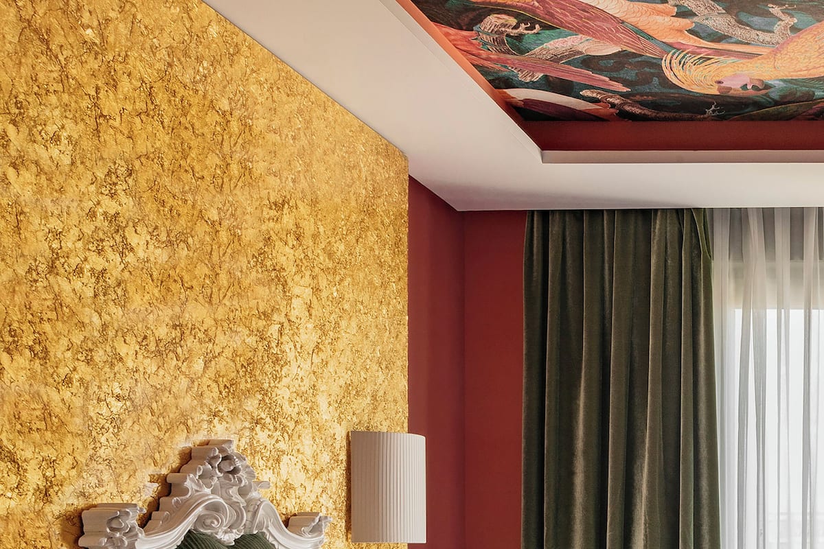 Ropa de cama de alta calidad, edredón, minibar y muebles diferentes