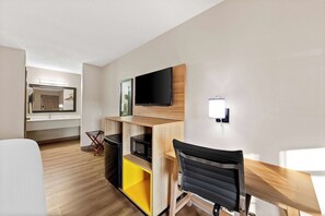 Room, 1 King Bed, Accessible, Smoking | Desk, iron/ironing board, free cribs/infant beds, free WiFi