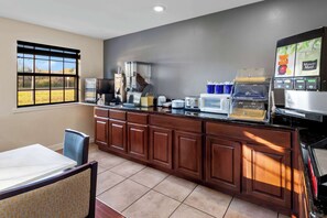 Free daily continental breakfast 