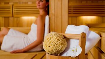 Couples treatment rooms, body treatments, body wraps, body scrubs