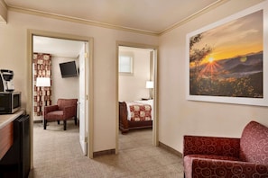 Suite, 2 Bedrooms, Non Smoking | Desk, blackout curtains, iron/ironing board, free cots/infant beds