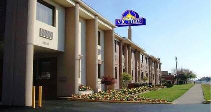 A Victory Hotel - Southfield