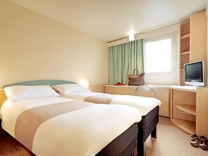 In-room safe, desk, soundproofing, iron/ironing board