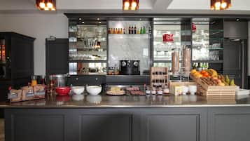 Tägliches Frühstücksbuffet gegen Gebühr