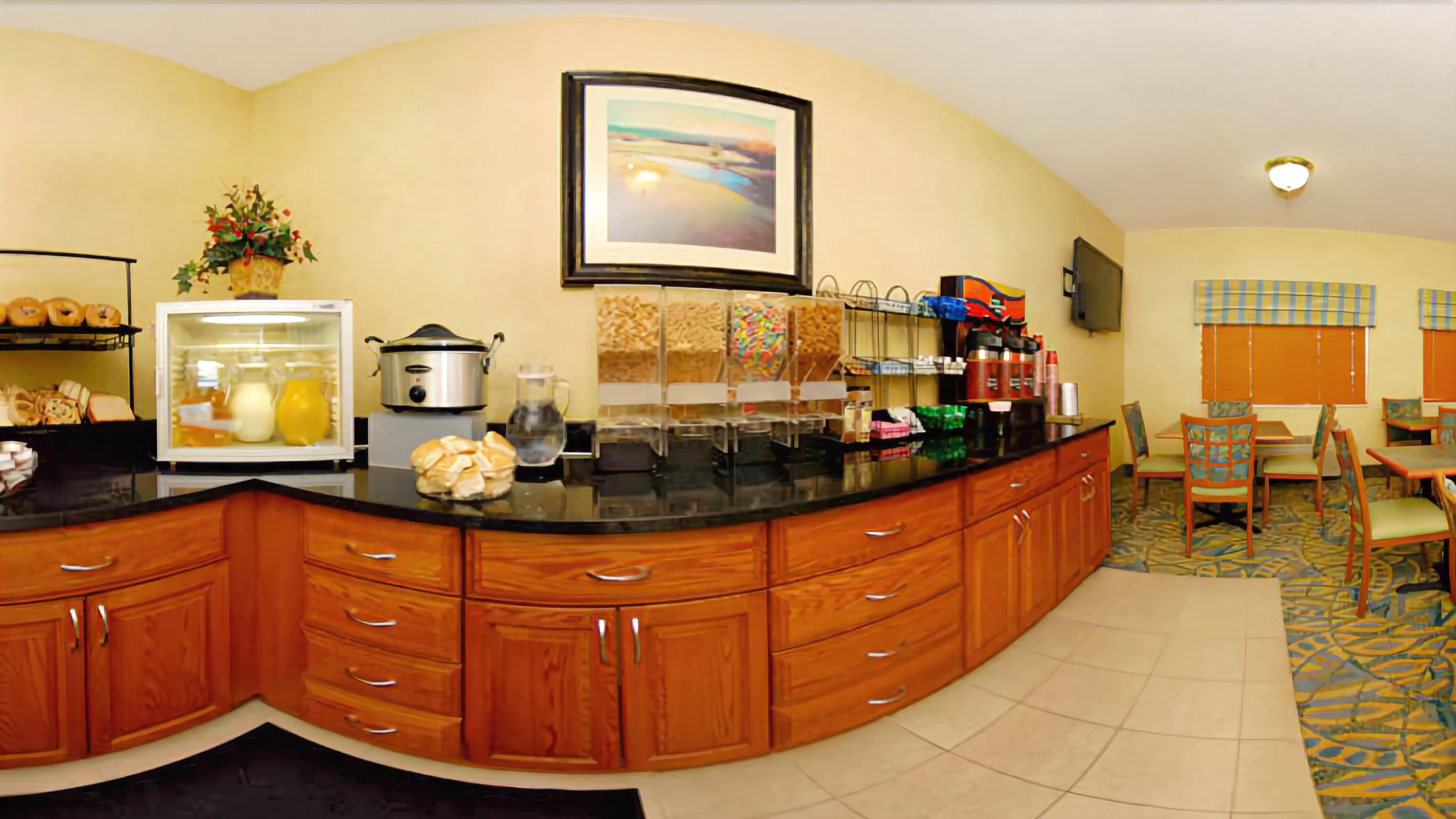 free buffet breakfast