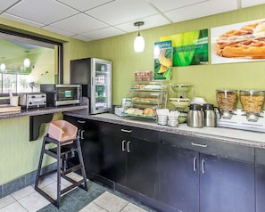 Free buffet breakfast