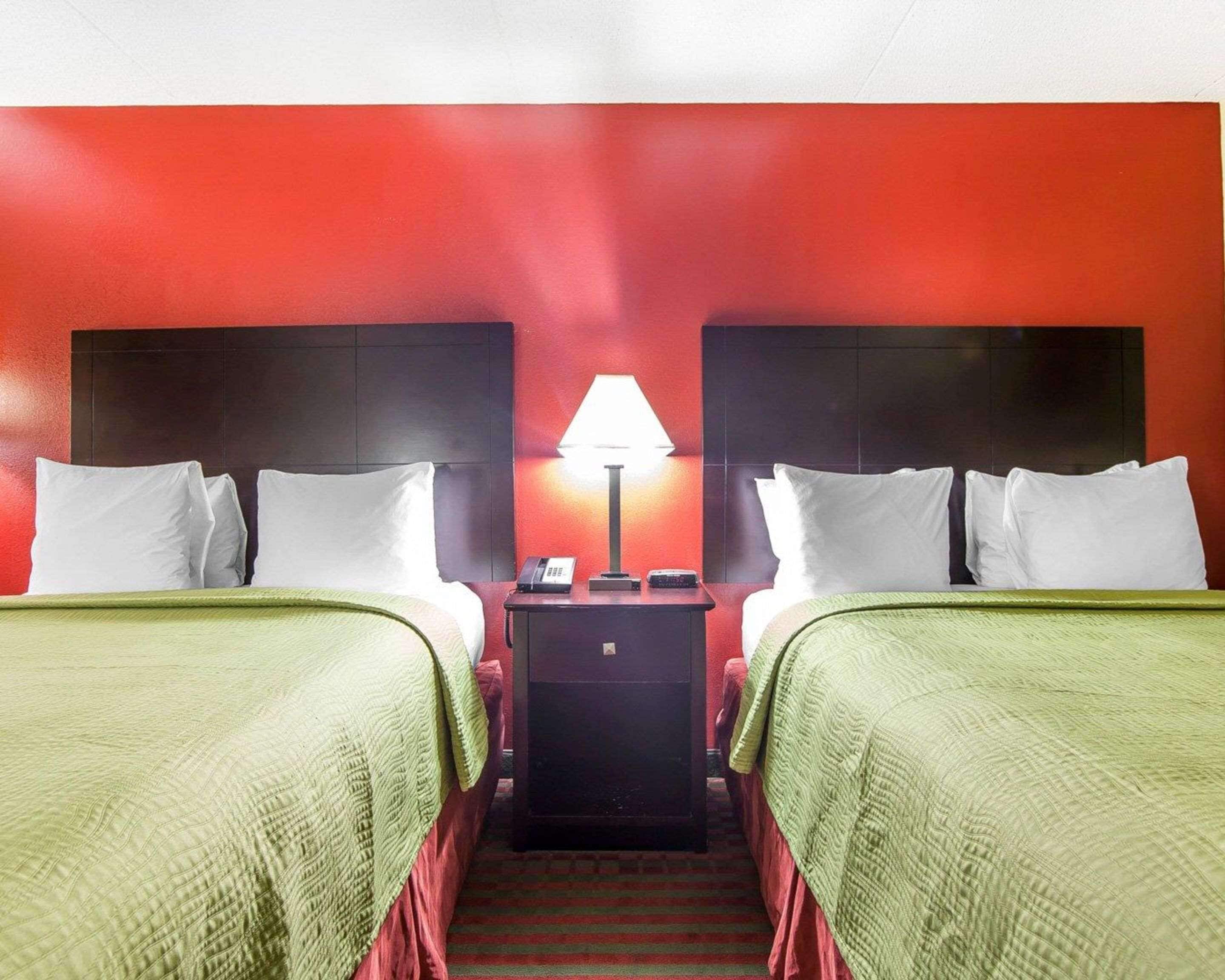 standard room, 2 queen beds, non smoking | iron/ironing board, free wifi, bed sheets