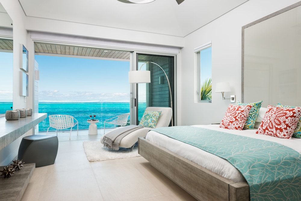 Grace Bay Club by null