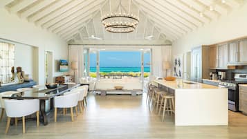 Villa Frangipani Private Villa | Living area