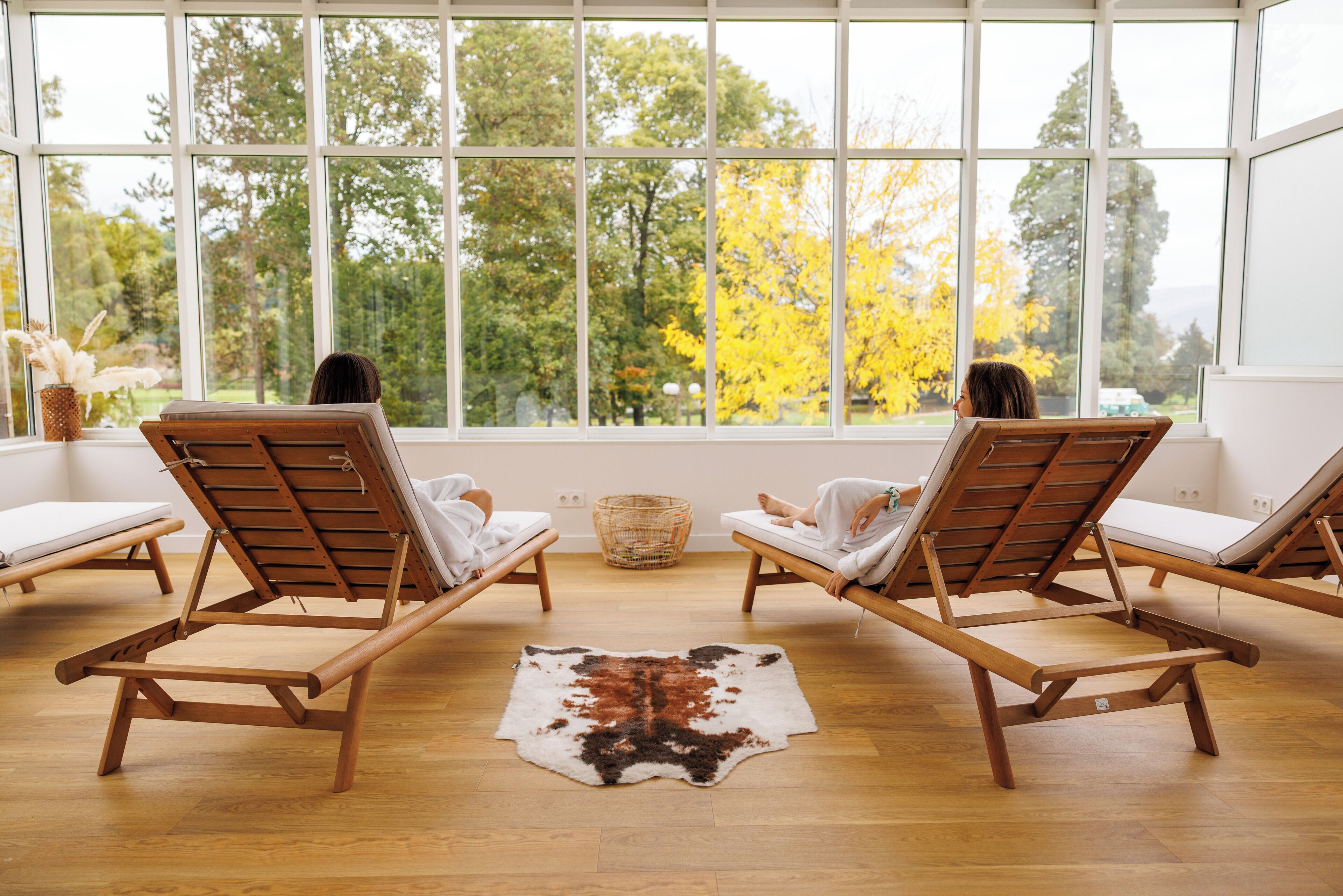 Couples treatment room(s), sauna, hot tub, steam room