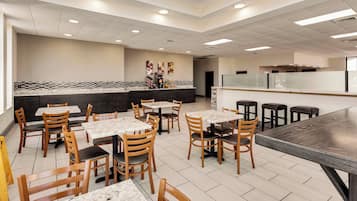Café da manhã continental grátis todos os dias