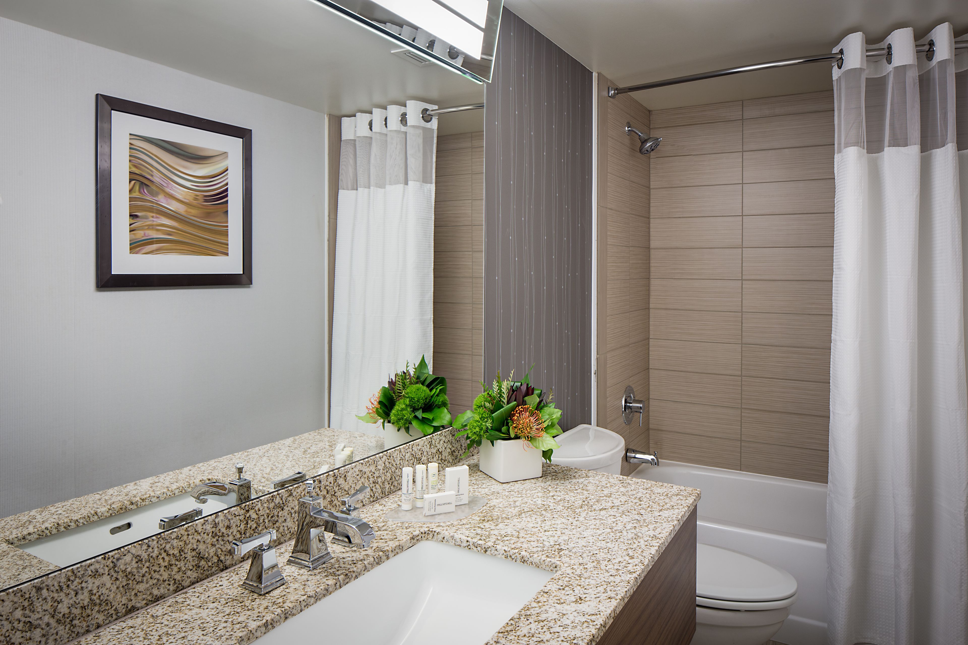 room, multiple beds, non smoking | bathroom | combined shower/bathtub, free toiletries, hair dryer