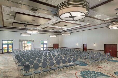 DoubleTree by Hilton Asheville Biltmore - Image 36