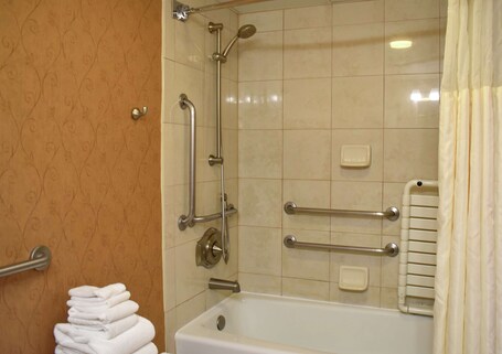 DoubleTree by Hilton Asheville Biltmore - Image 54