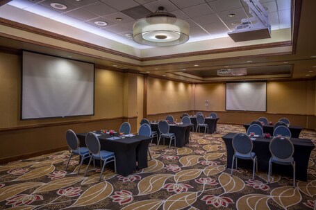 DoubleTree by Hilton Asheville Biltmore - Image 61