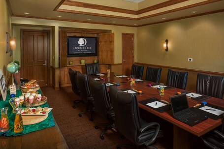 DoubleTree by Hilton Asheville Biltmore - Image 59