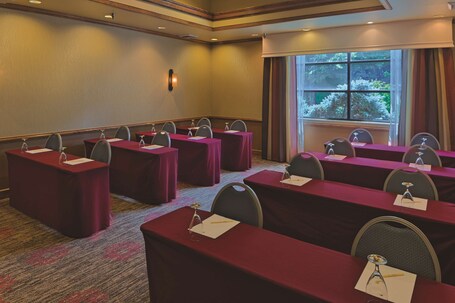 DoubleTree by Hilton Asheville Biltmore - Image 56