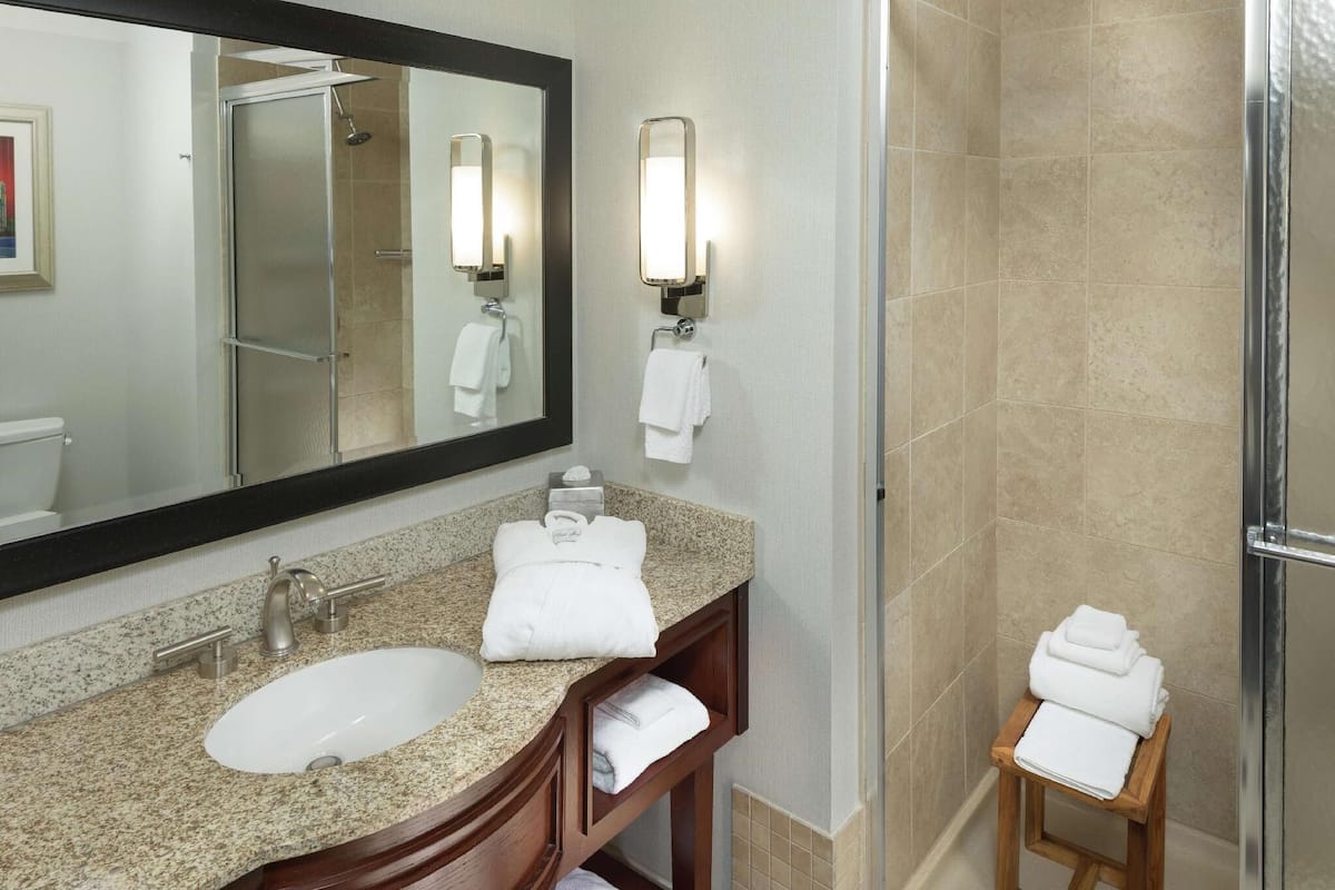 Bathroom | Free toiletries, hair dryer, towels