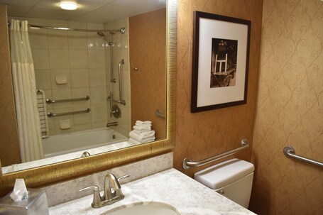 DoubleTree by Hilton Asheville Biltmore - Image 92