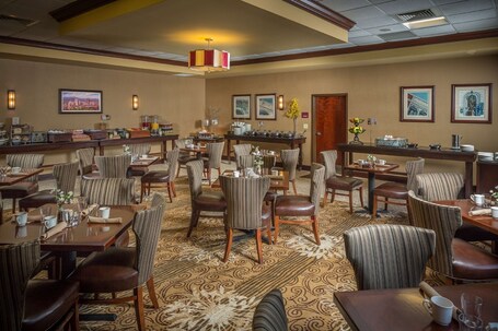 DoubleTree by Hilton Asheville Biltmore - Image 77