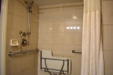 DoubleTree by Hilton Asheville Biltmore - Image 83
